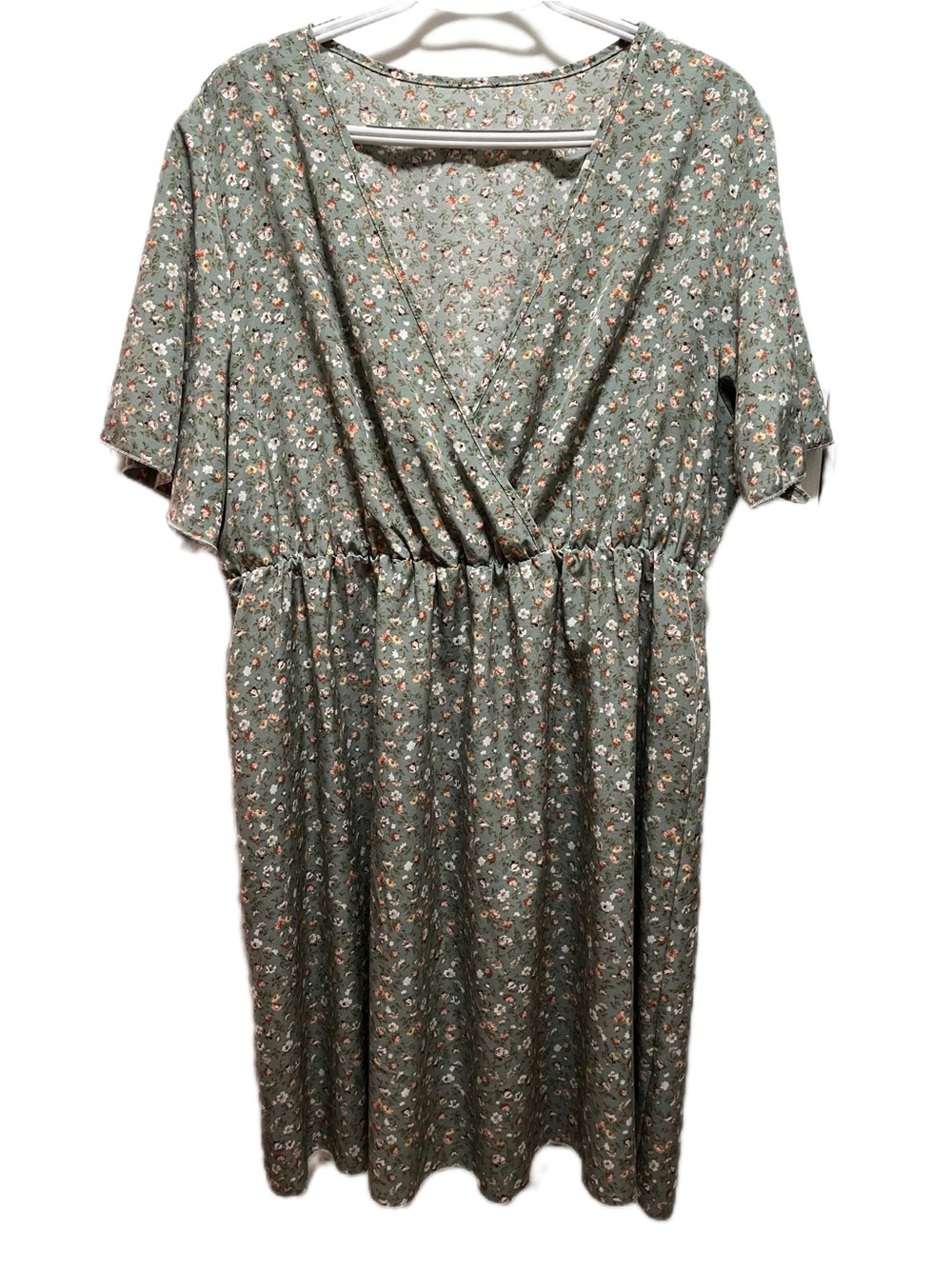 Floral Wrap-Style Size XL Sage Green Women's Flutter Sleeve Dress